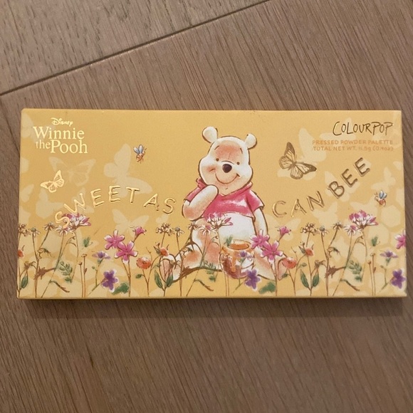 Colourpop x Winnie the Pooh Eyeshadow Palette Sweet as can Bee